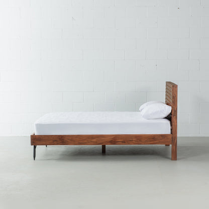 ARIA - Acacia Wood Bed