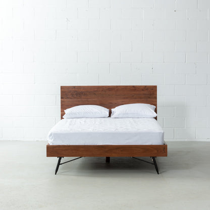 ARIA - Acacia Wood Bed